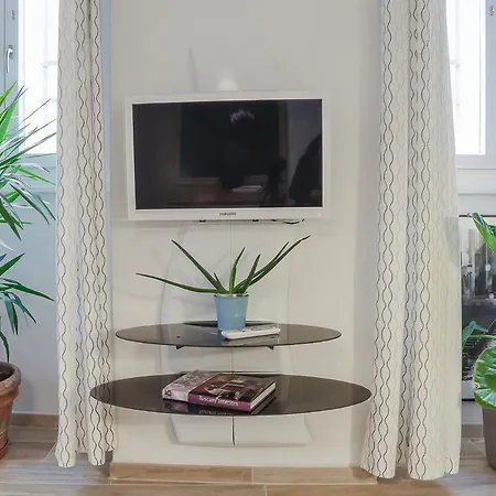 Apartment - Rosa Piccolo *